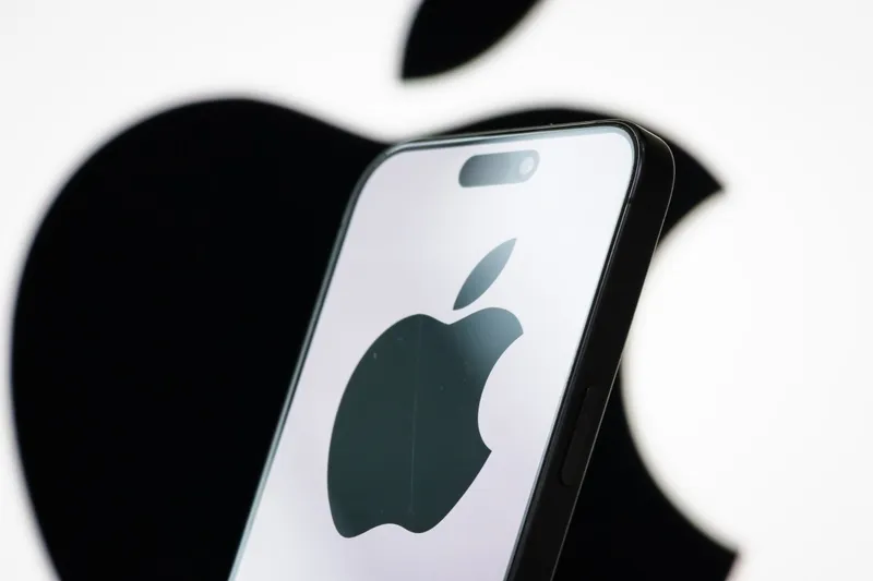 Apple хочет сделать Siri умнее за счет платных новостей от издателей