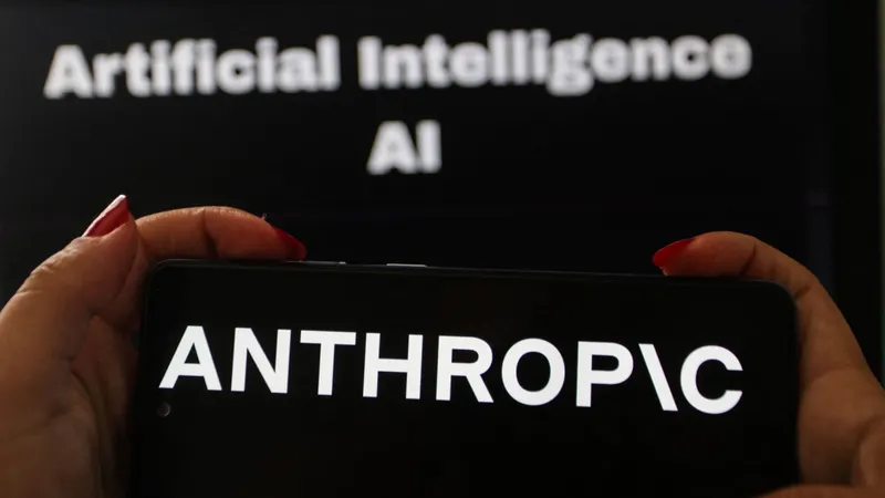 Anthropic: китайские лаборатории воруют возможности Claude через темную сеть