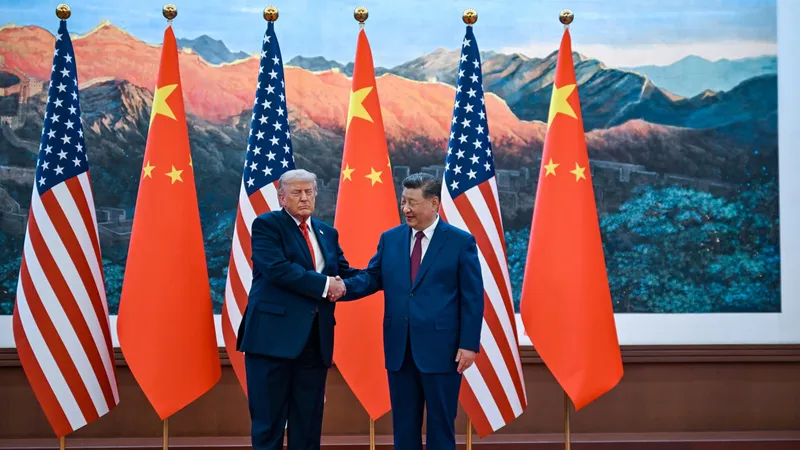 Трамп и Си обсуждают безопасность ИИ, но замедляться никто не хочет