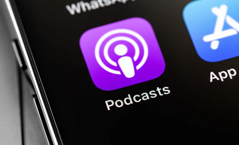Apple тайно наняла команду стартапа Huxe, делавшего персональные ИИ-подкасты