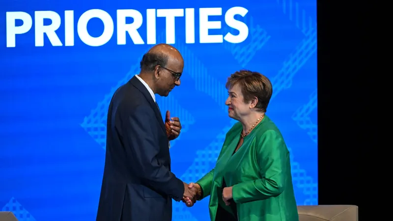 IMF предупреждает о «цунами» ИИ на рынке труда, World Bank предлагает кризисные меры для молодежи
