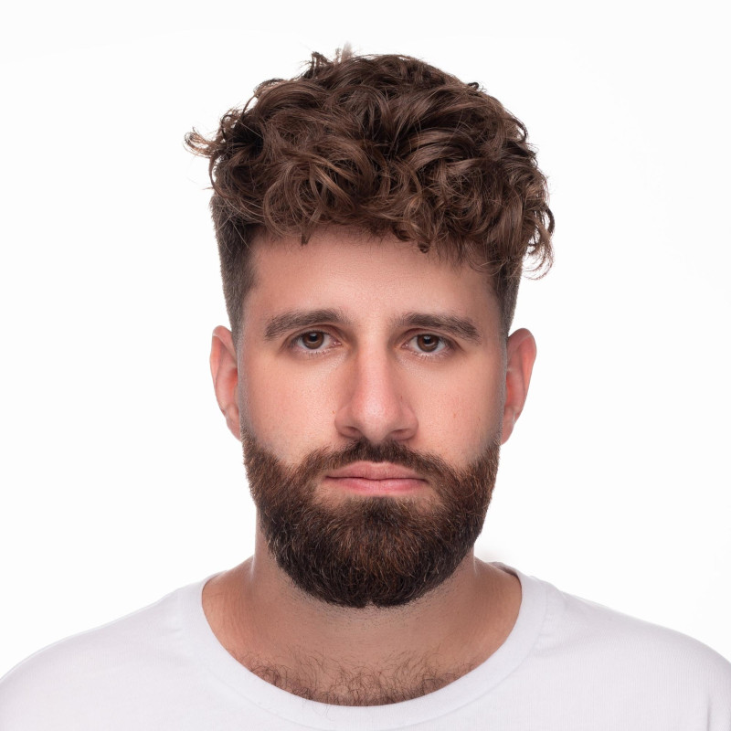 Максим Оганов