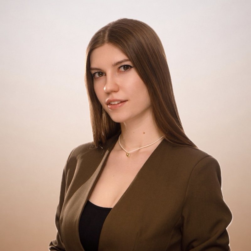 Анна Тихонова