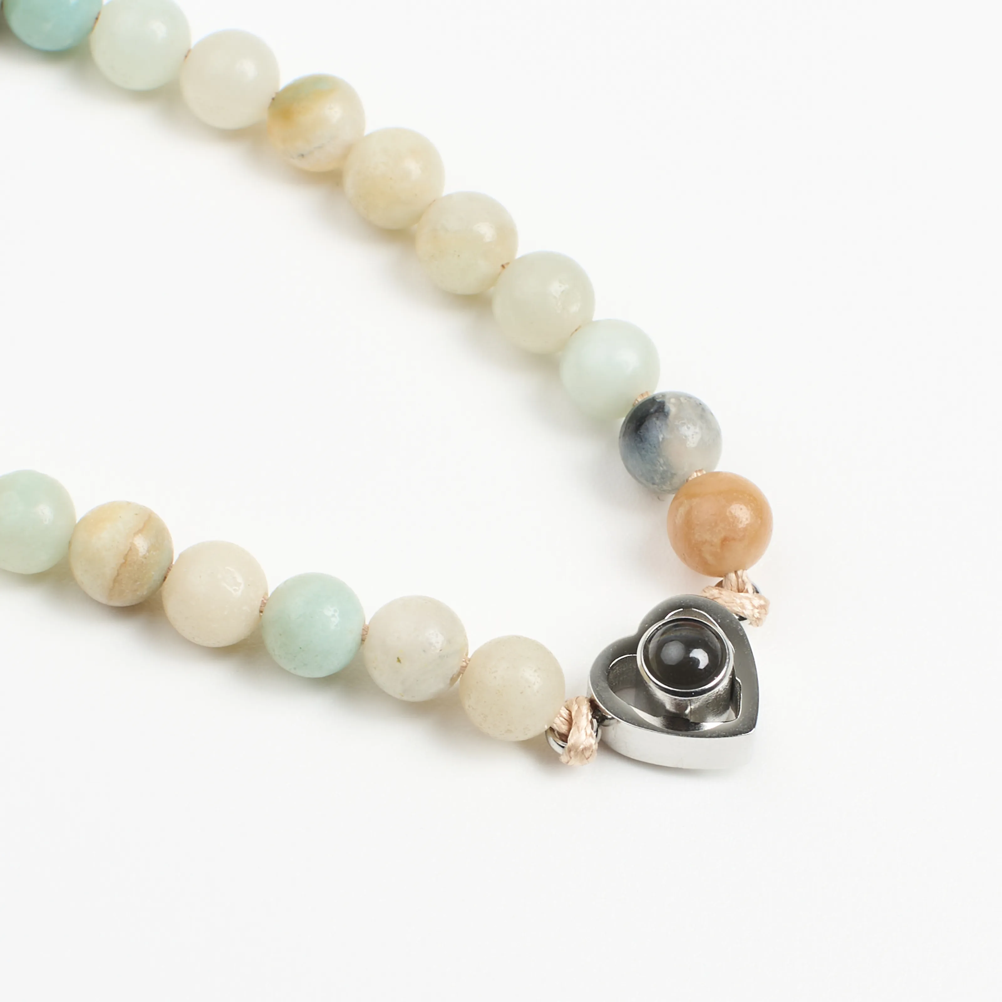 Светлый камень амазонит фактура и кулон