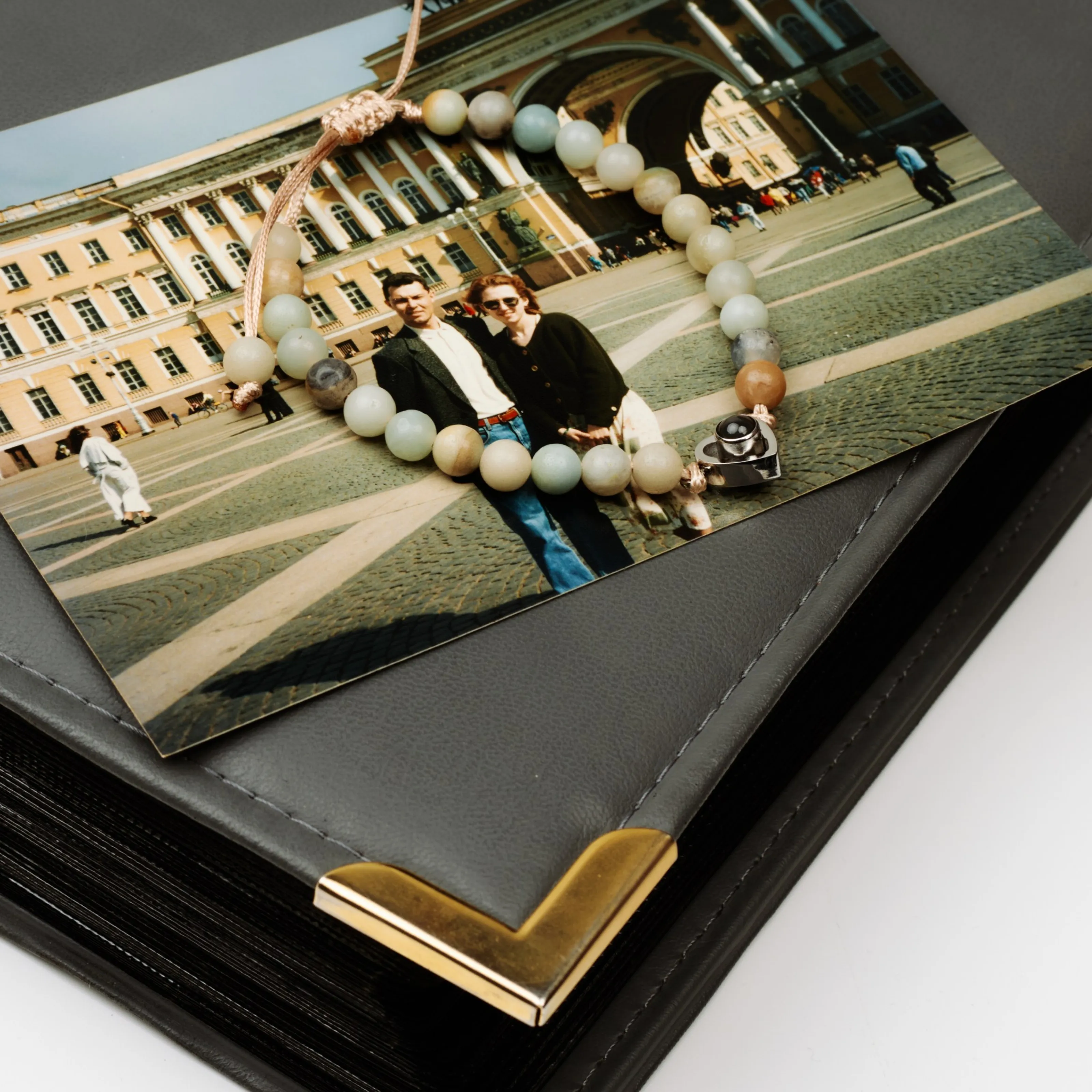 Браслет на подарок девушке