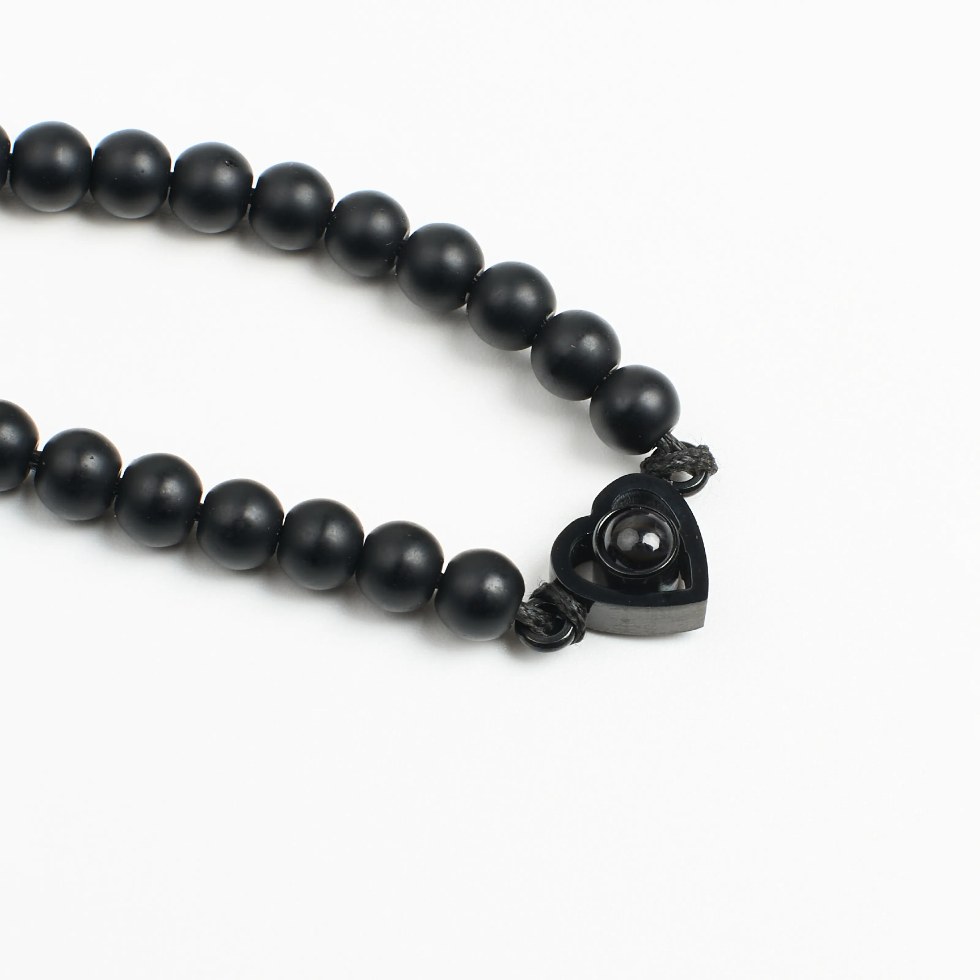 Браслет из чёрного агата аксессуар с эзотерическим смыслом