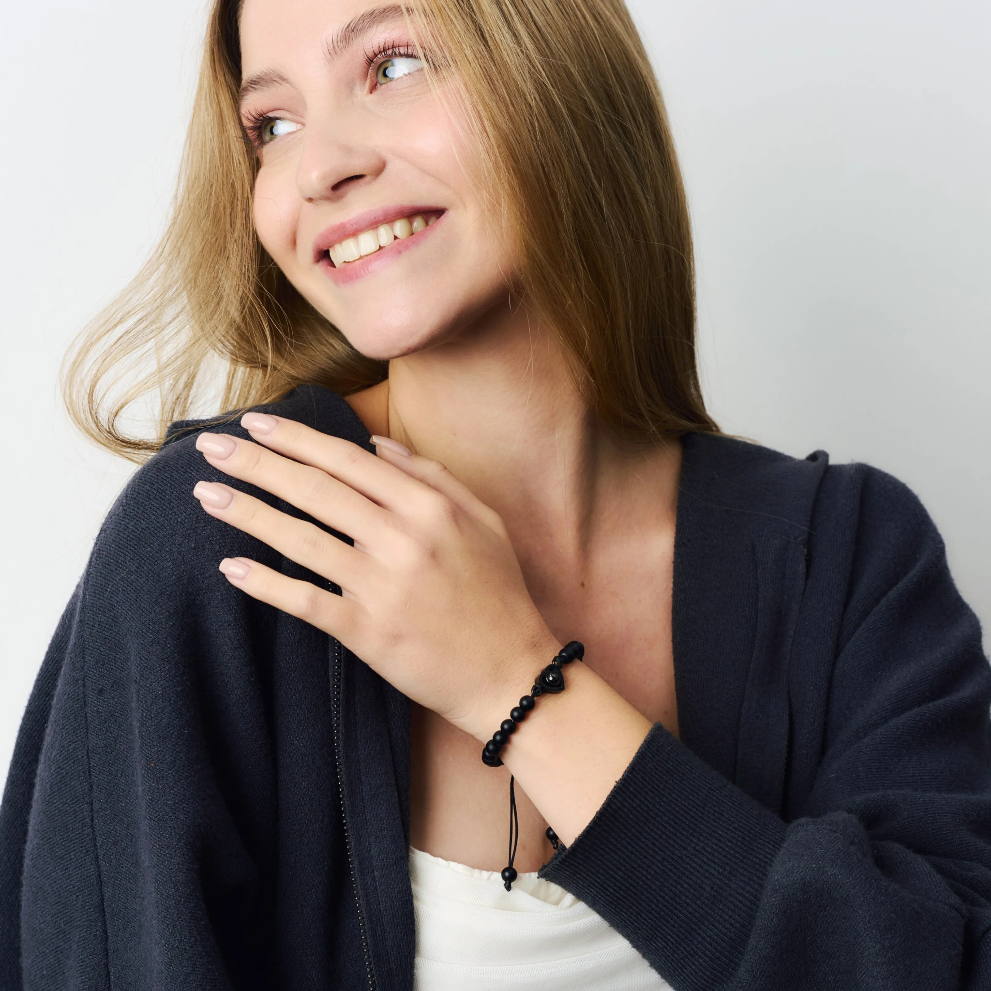 Браслет из чёрного агата для знака Лев камень уверенности