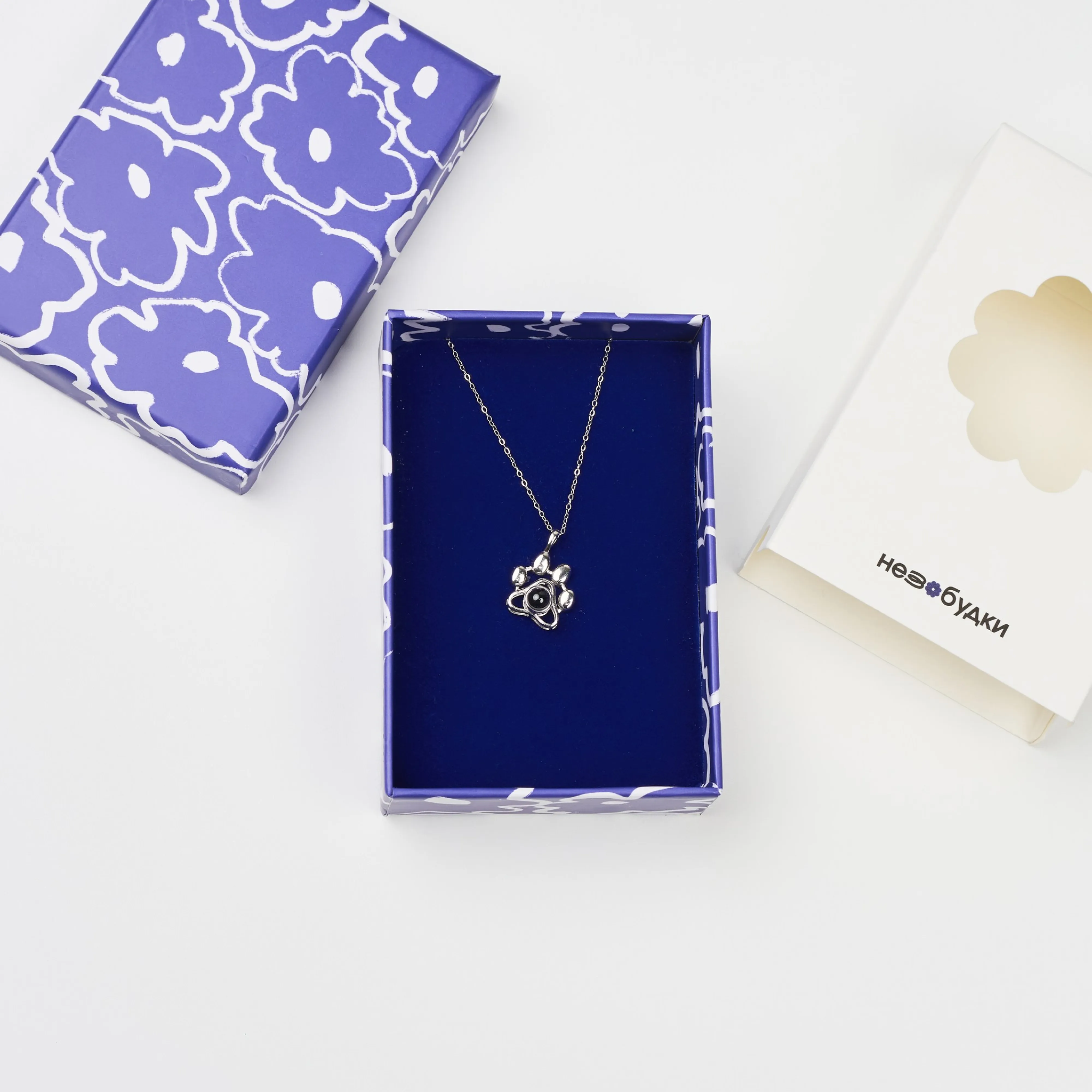 Золотистый браслет лапка подарок на день рождения