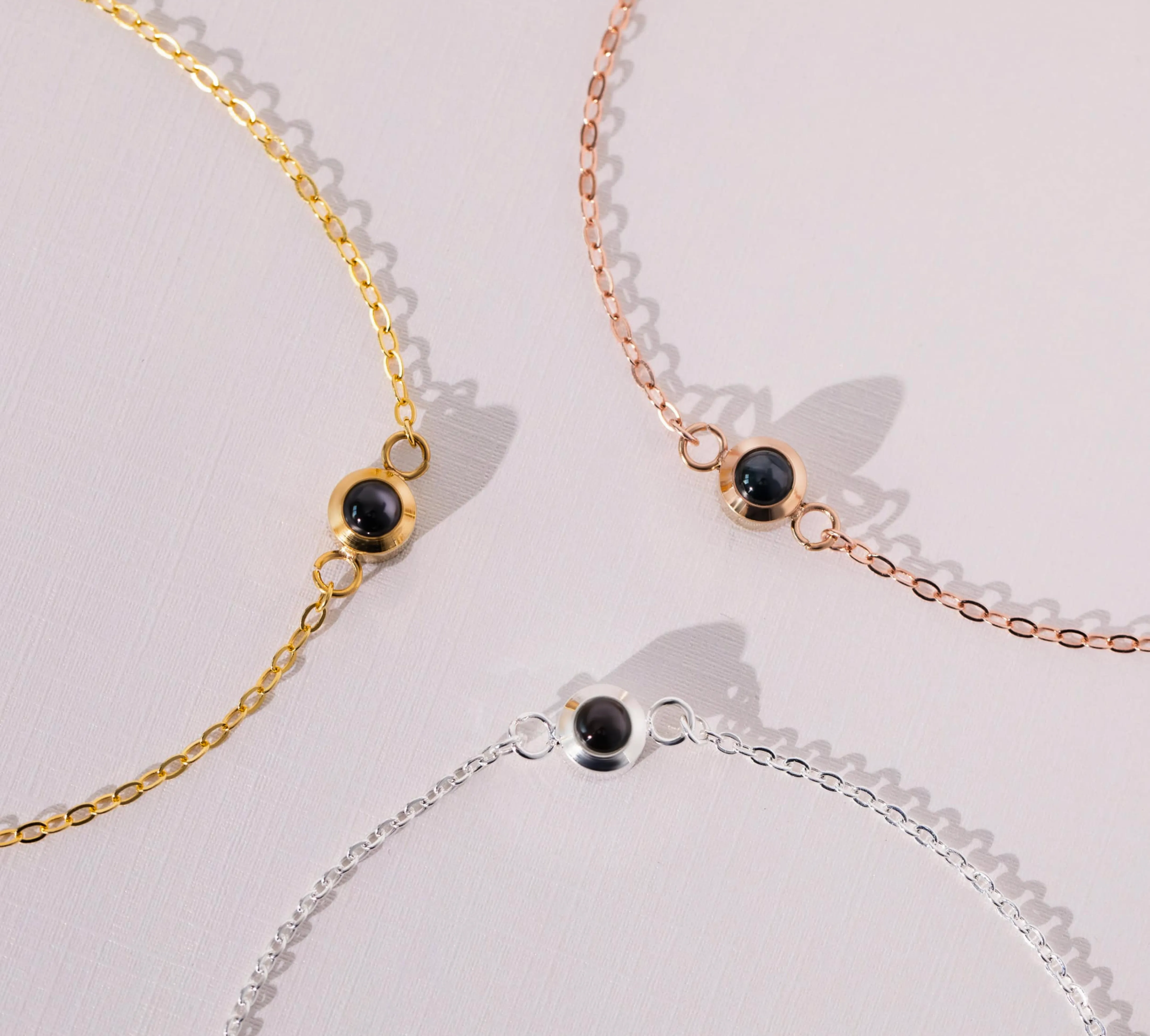 Браслет с фото шармом в фирменной упаковке