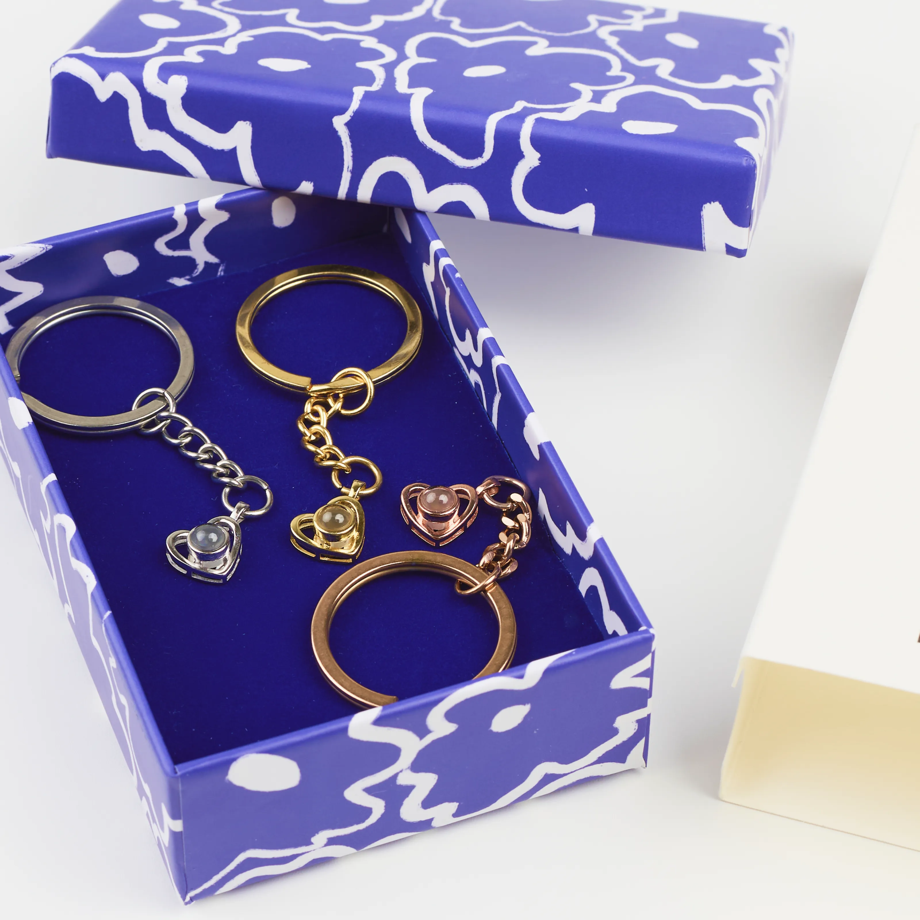 Стальной брелок сердце в цвете золото аксессуар для ключей