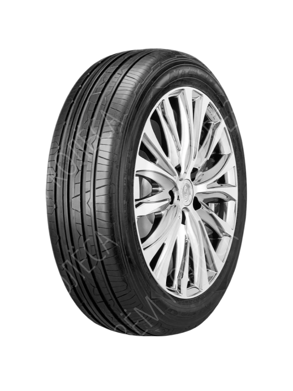 Летние шины Nitto NT 830+ 225/50 R17 98Y