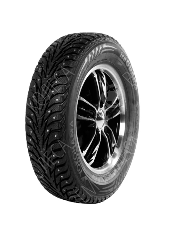 Зимние шипованные шины Yokohama Ice Guard IG35 275/50 R22 111T на Rivian