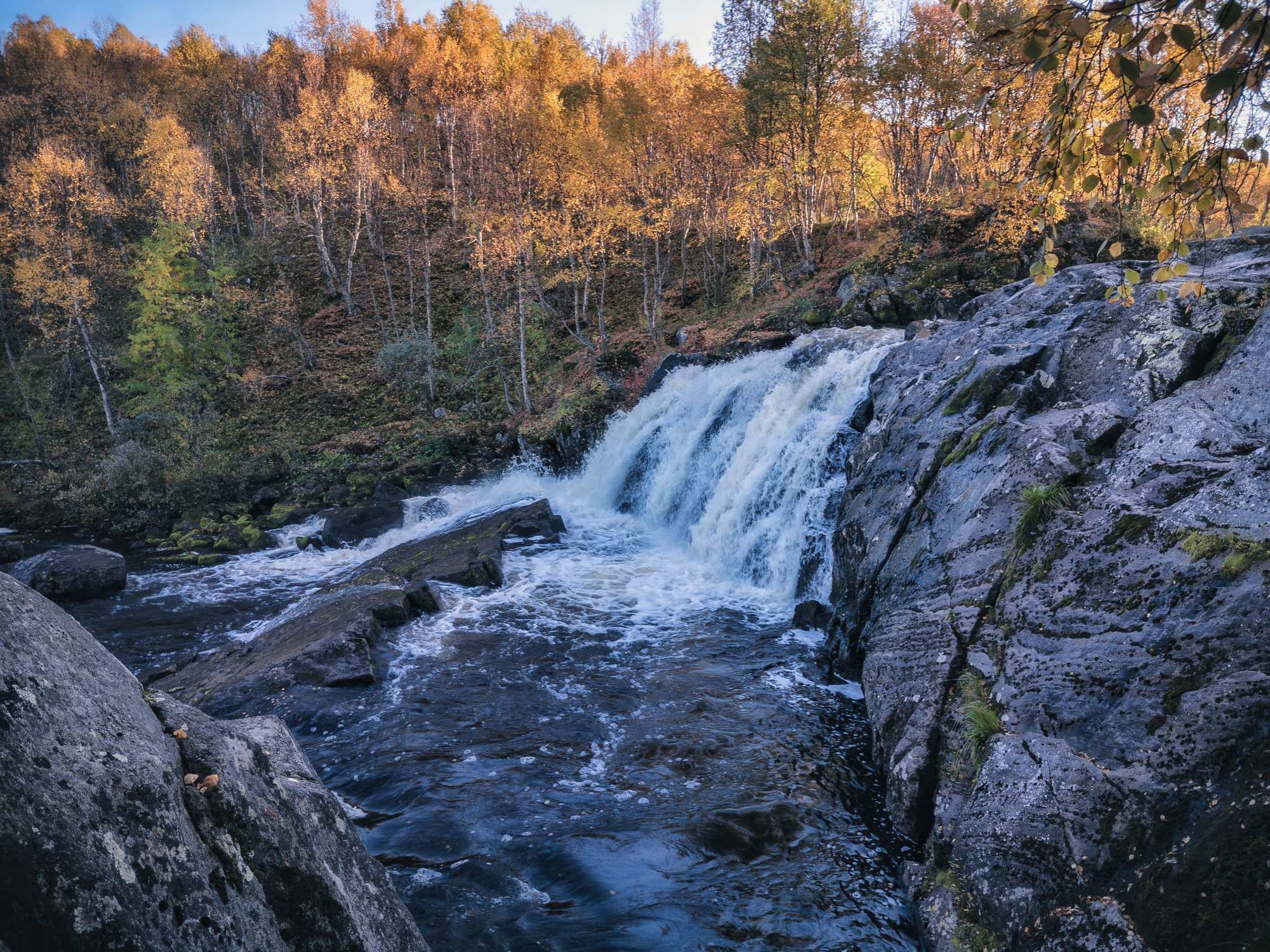 Лавнинский водопад