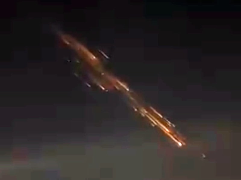 Ракета над новосибирском. Старлинк ракета Falcon 9. Ступени ракеты. Ракета падает. Ракета в небе.
