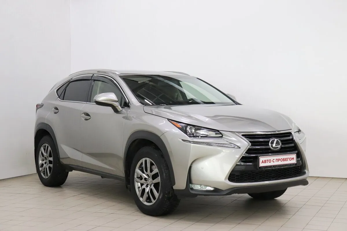 Lexus NX I