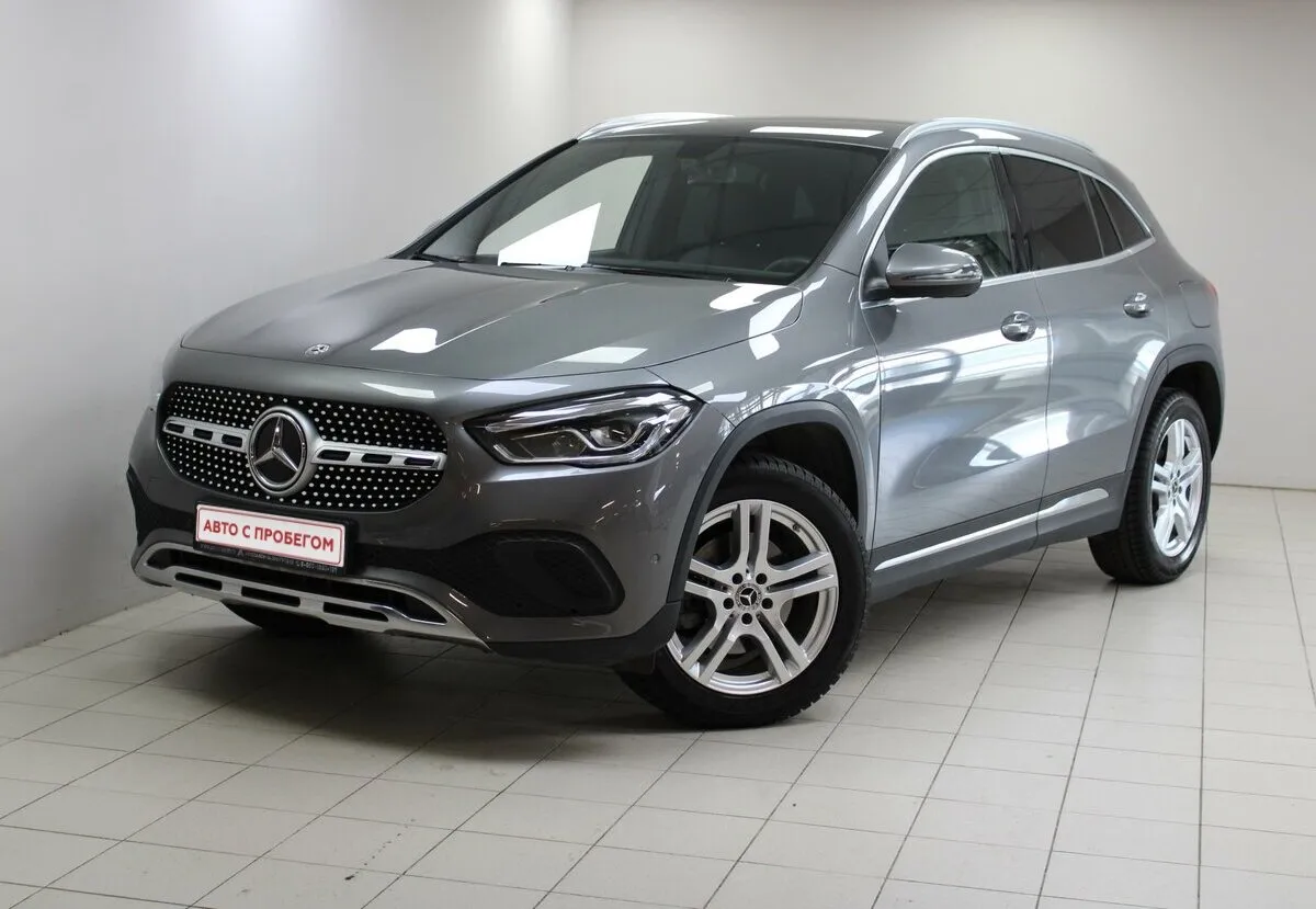 Mercedes-Benz GLA II (H247) · GLA 200 Progressive