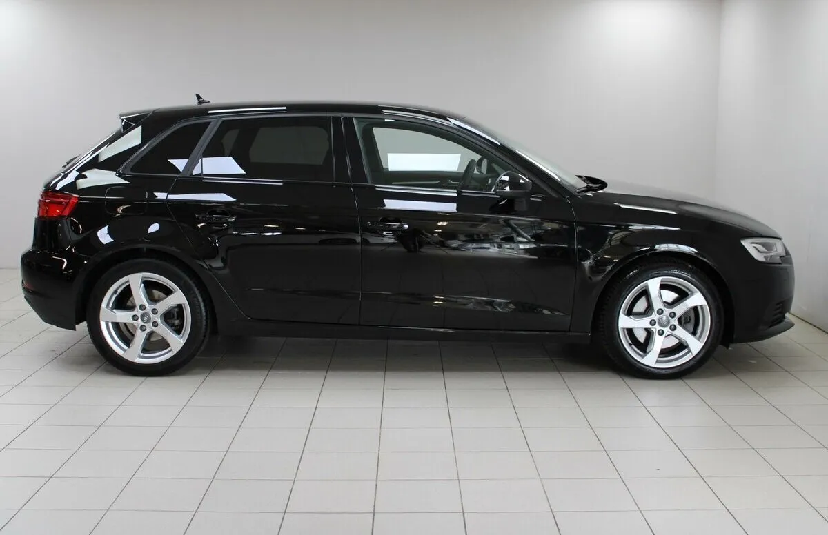 Audi A3 III (8V) Рестайлинг · Basis — фото 4