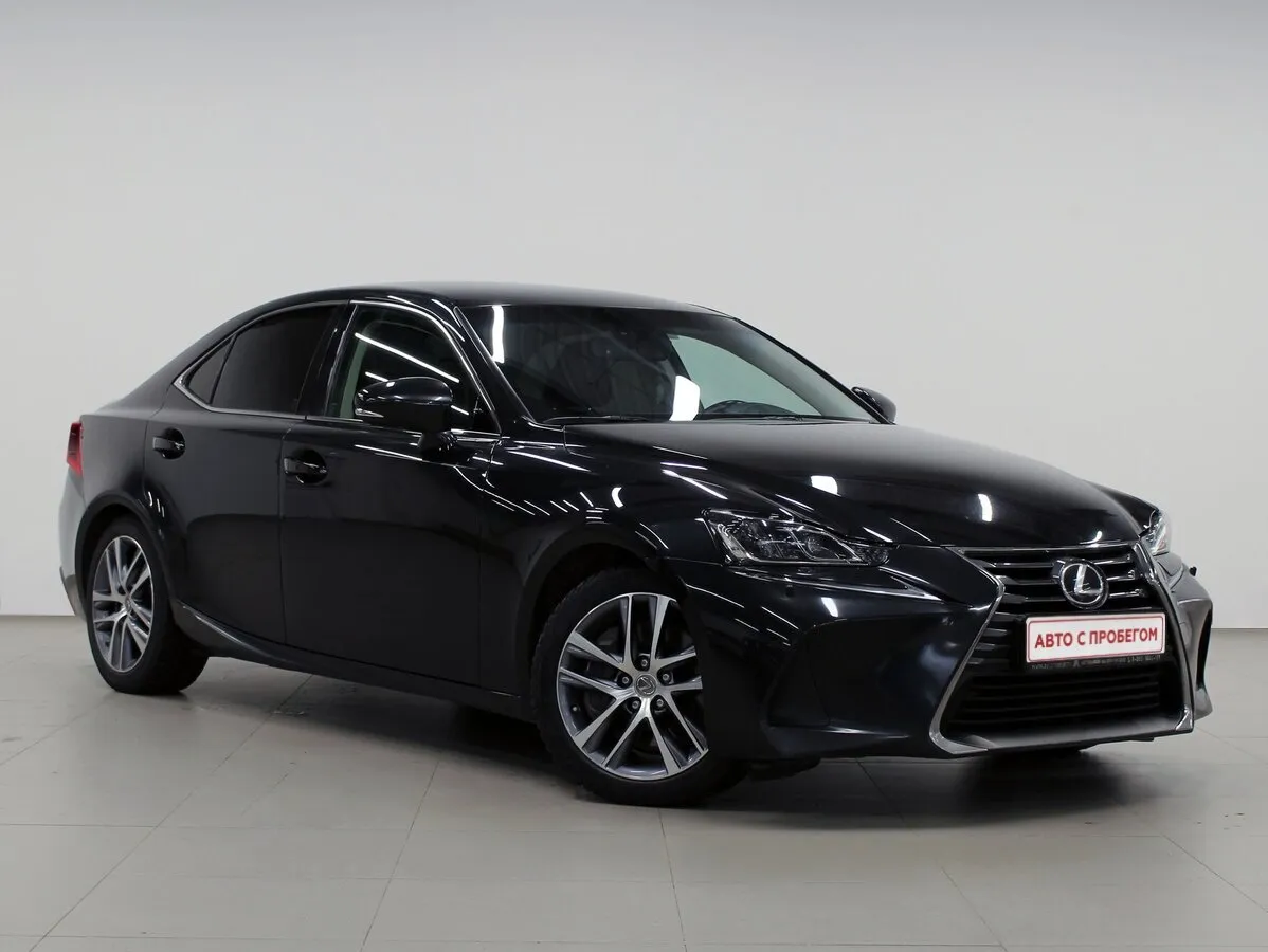 Lexus IS III Рестайлинг — фото 3