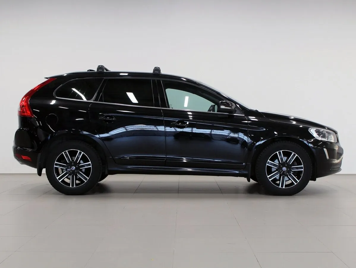 Volvo XC60 I Рестайлинг · Momentum — фото 3