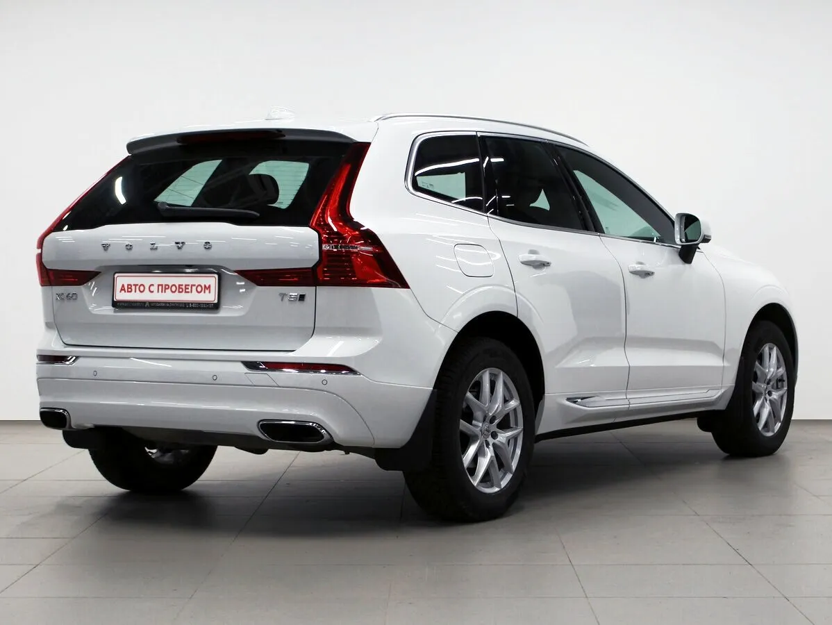 Volvo XC60 II · Momentum — фото 4