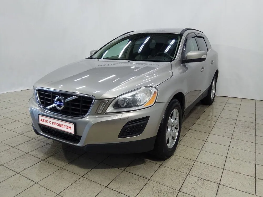 Volvo XC60 I · Momentum