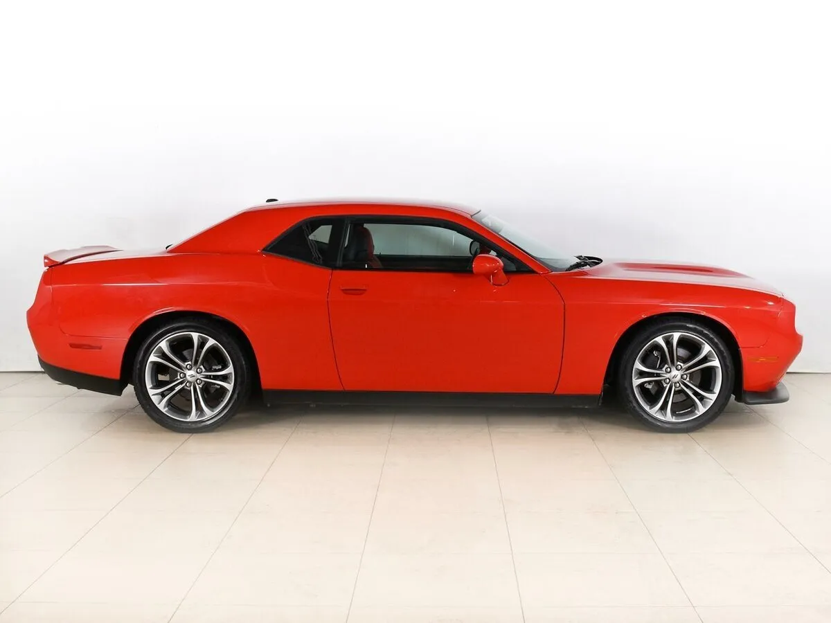 Dodge Challenger III Рестайлинг 2 — фото 4