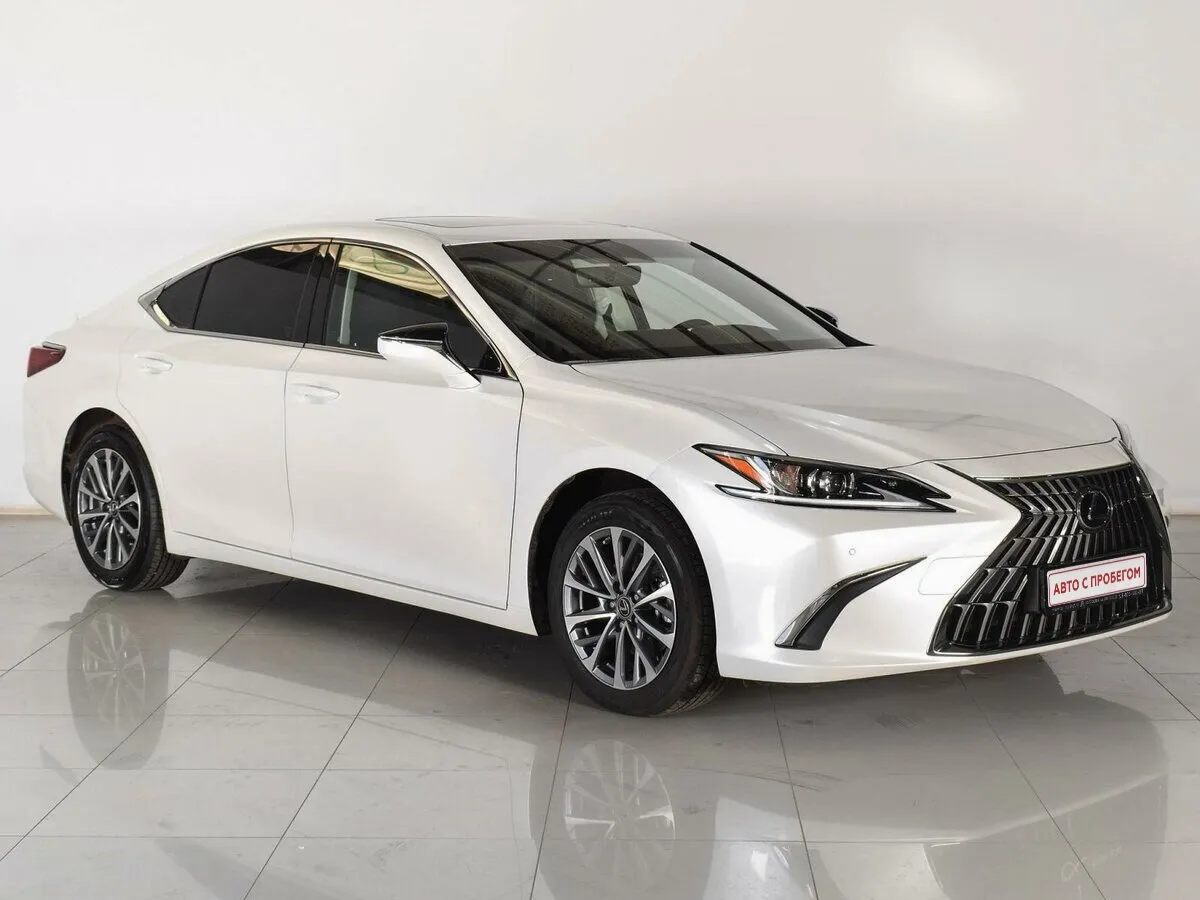 Lexus ES VII