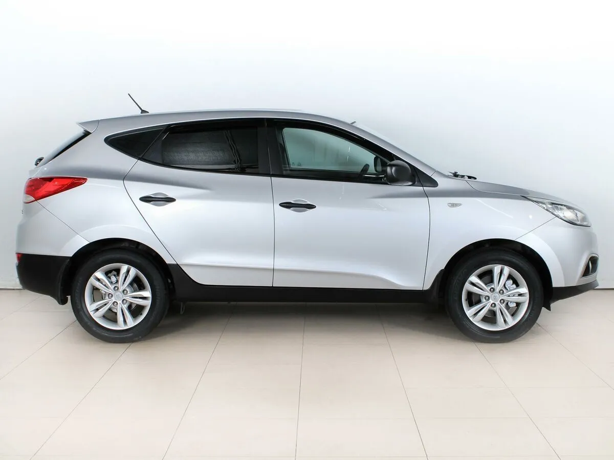 Hyundai ix35 I — фото 4