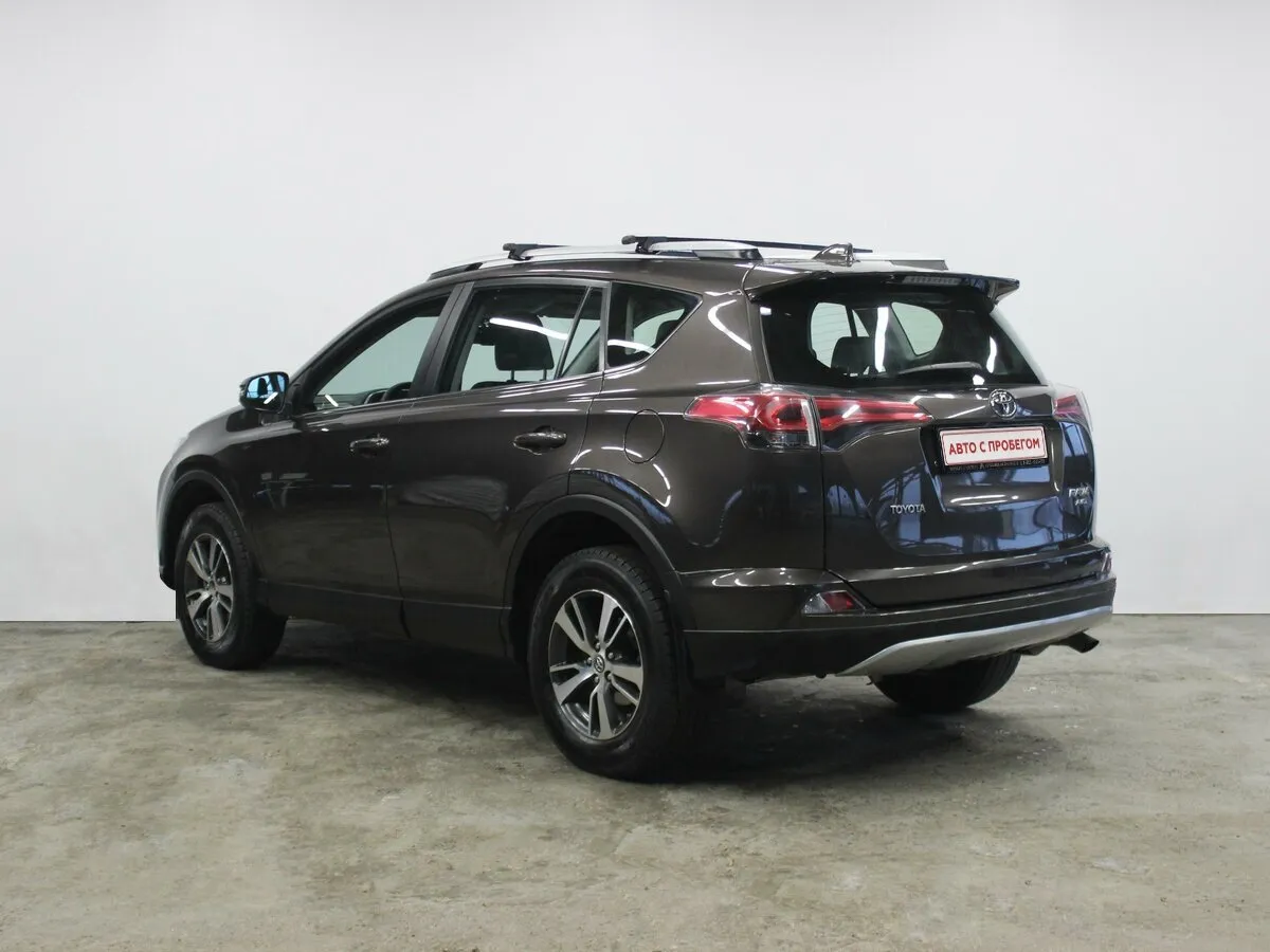 Toyota RAV4 IV (XA40) Рестайлинг — фото 3