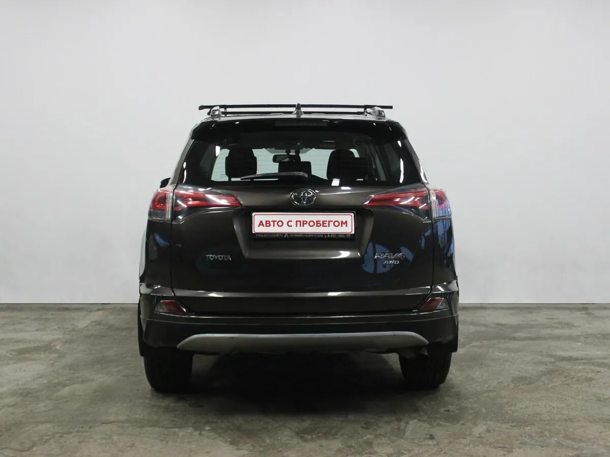 Toyota RAV4 IV (XA40) Рестайлинг — фото 5