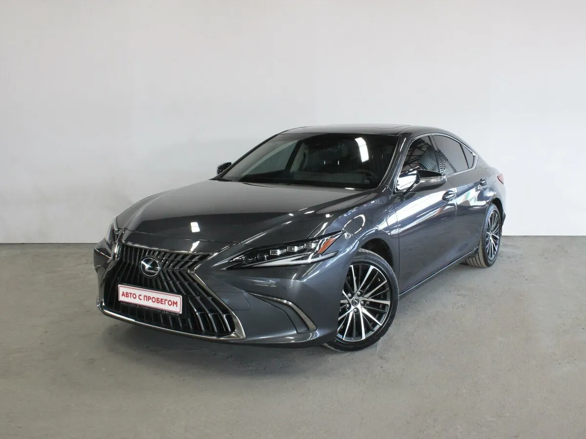 Lexus ES VII · Luxury
