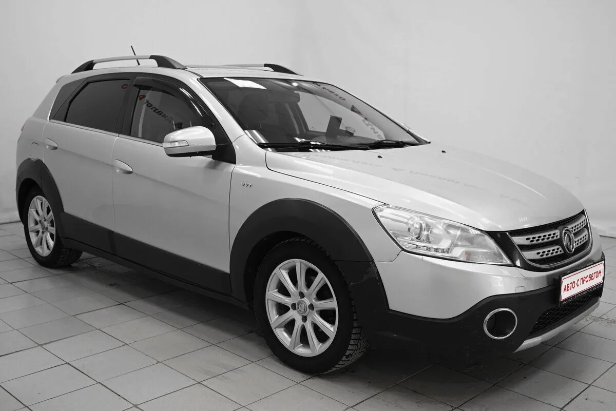 DongFeng H30 Cross I · Luxury