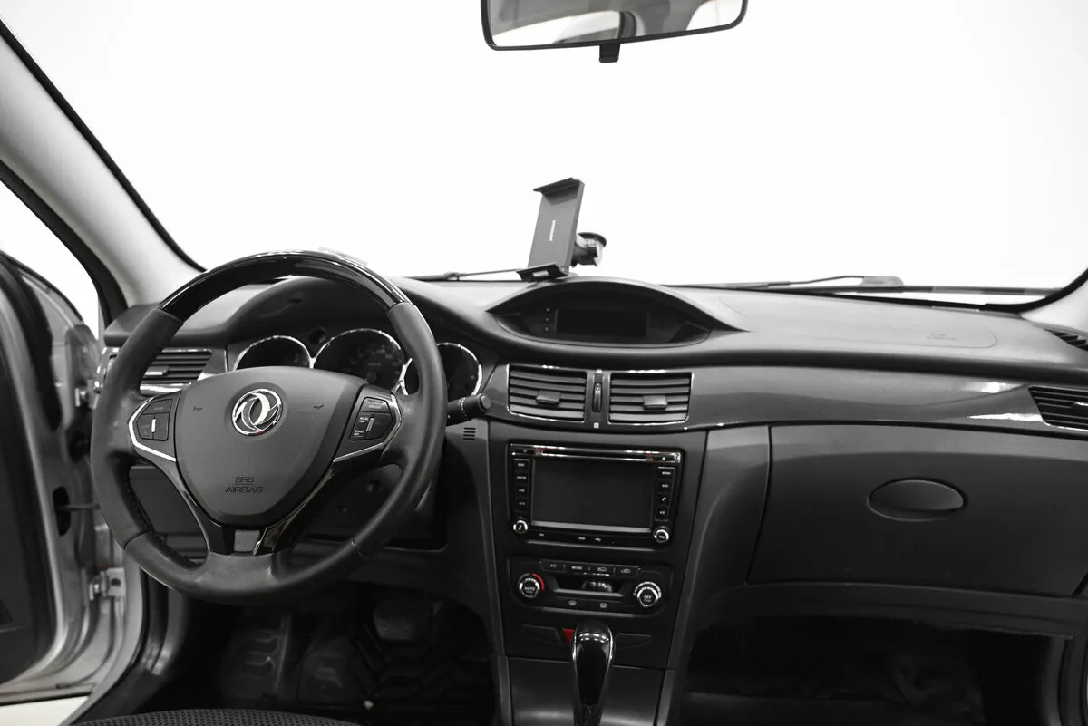 DongFeng H30 Cross I · Luxury — фото 5