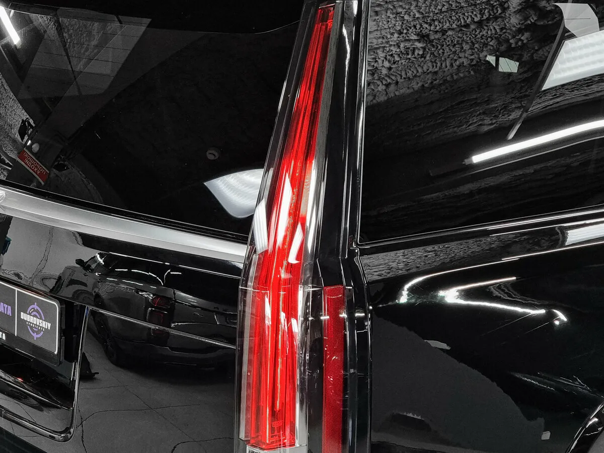 Cadillac Escalade IV · Premium — фото 5