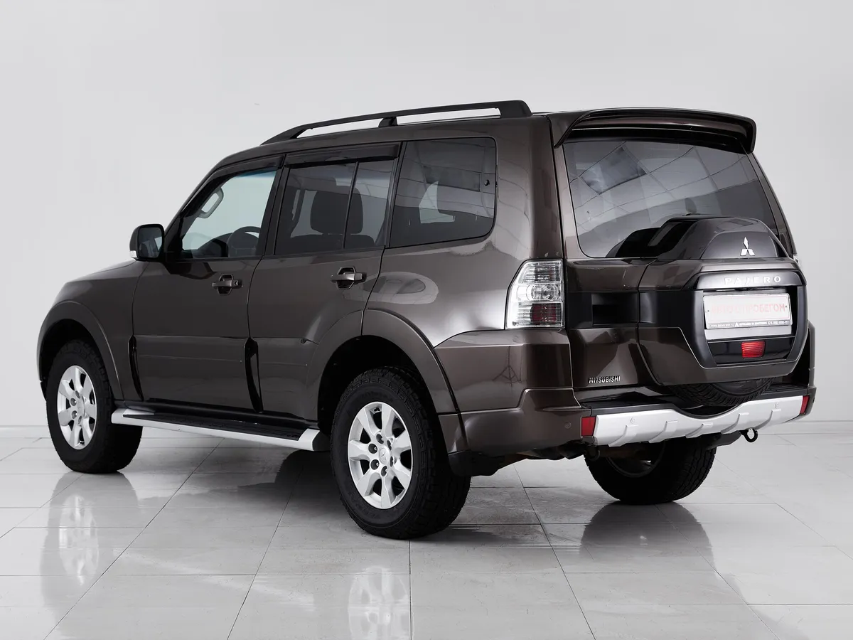 Mitsubishi Pajero IV Рестайлинг 2 — фото 5