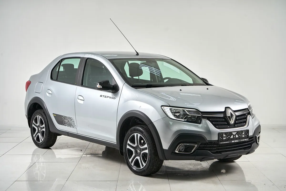 Renault Logan II Рестайлинг — фото 3
