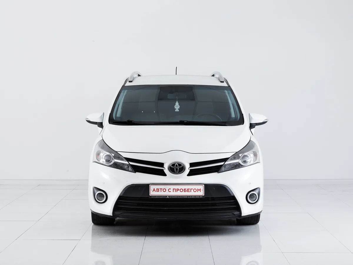 Toyota Verso I Рестайлинг — фото 2