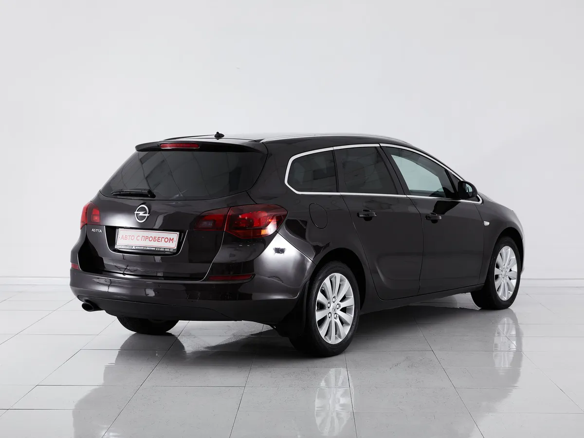 Opel Astra J Рестайлинг — фото 4