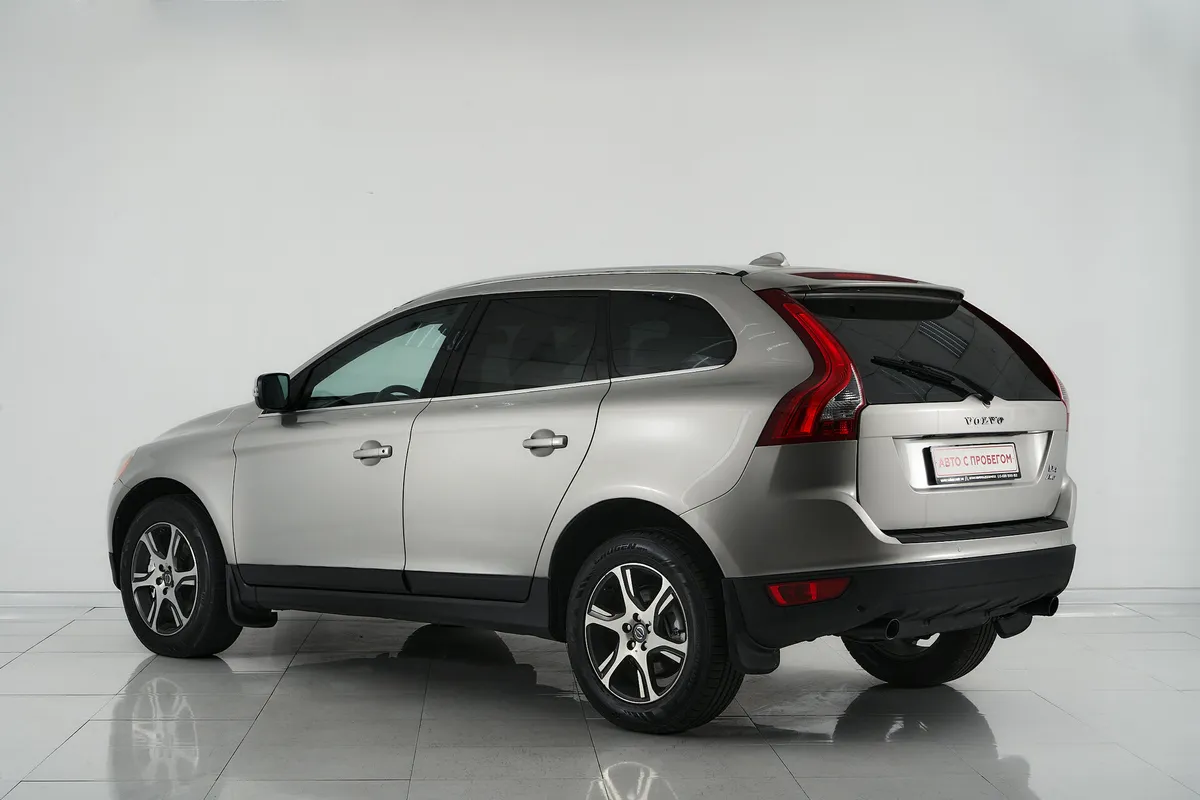 Volvo XC60 I Рестайлинг — фото 4