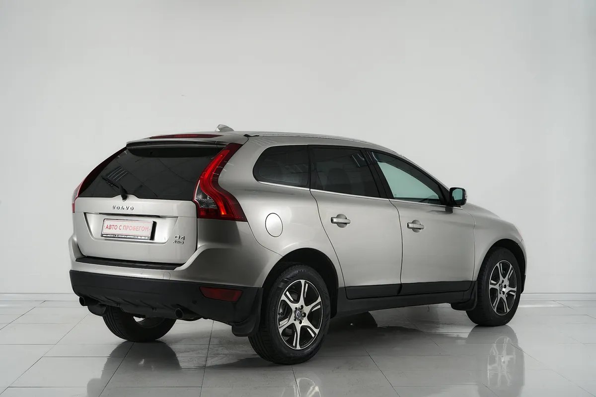 Volvo XC60 I Рестайлинг — фото 5