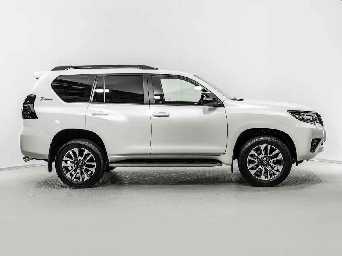 Toyota Land Cruiser Prado 150 Series Рестайлинг 3 · 70-th Anniversary — фото 3