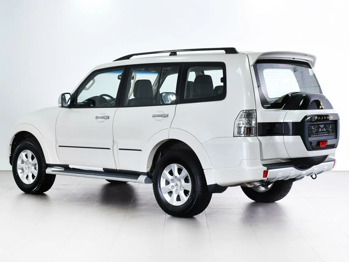 Mitsubishi Pajero IV Рестайлинг 2 — фото 3