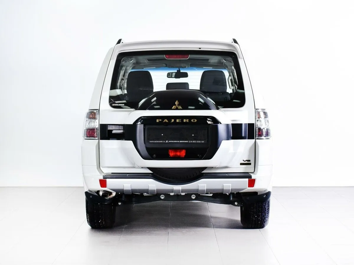 Mitsubishi Pajero IV Рестайлинг 2 — фото 4