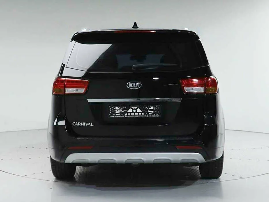 Kia Carnival III — фото 3