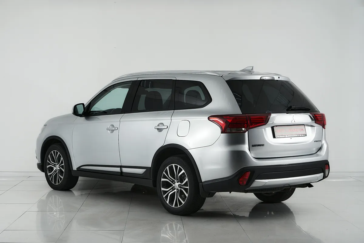 Mitsubishi Outlander III Рестайлинг 2 · Instyle — фото 4