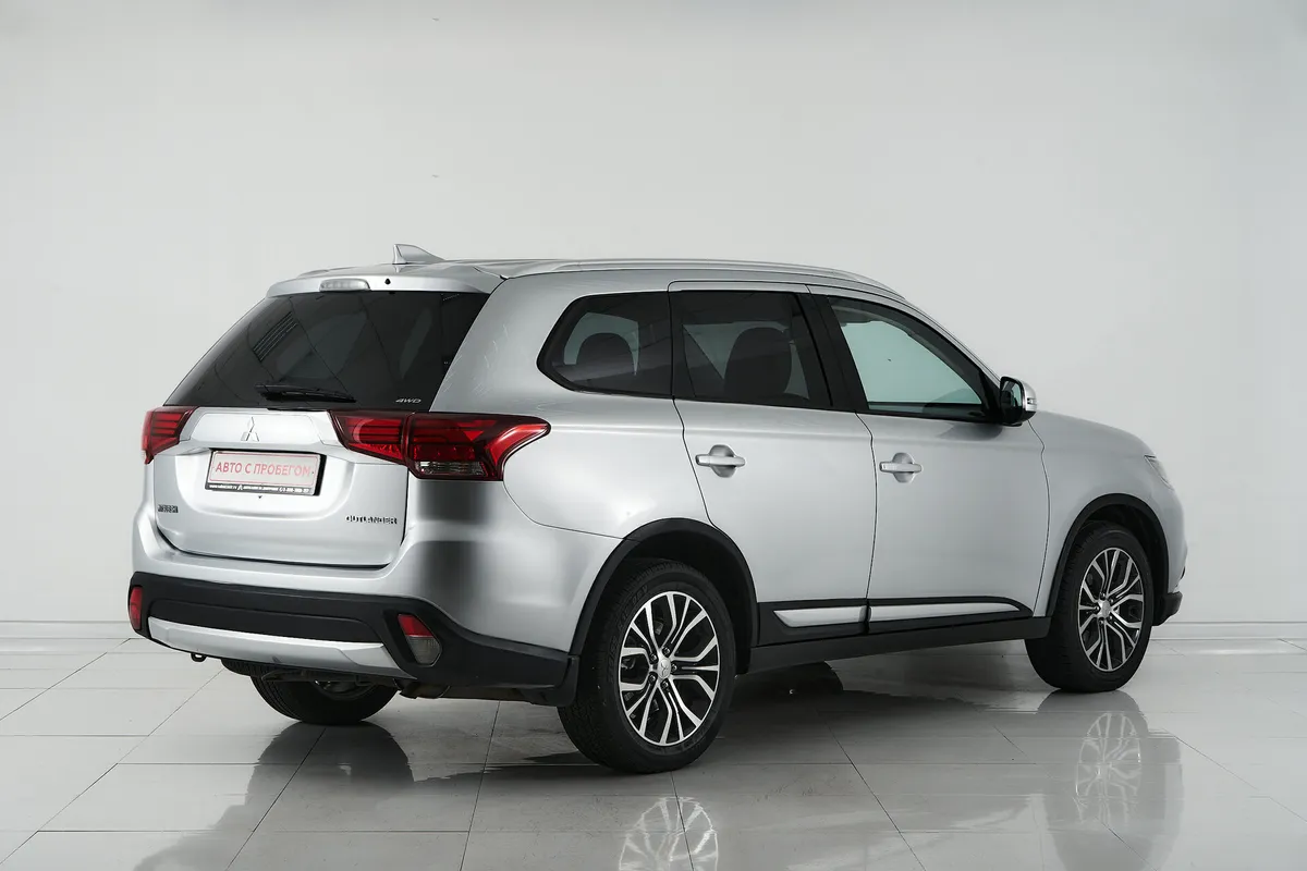 Mitsubishi Outlander III Рестайлинг 2 · Instyle — фото 5