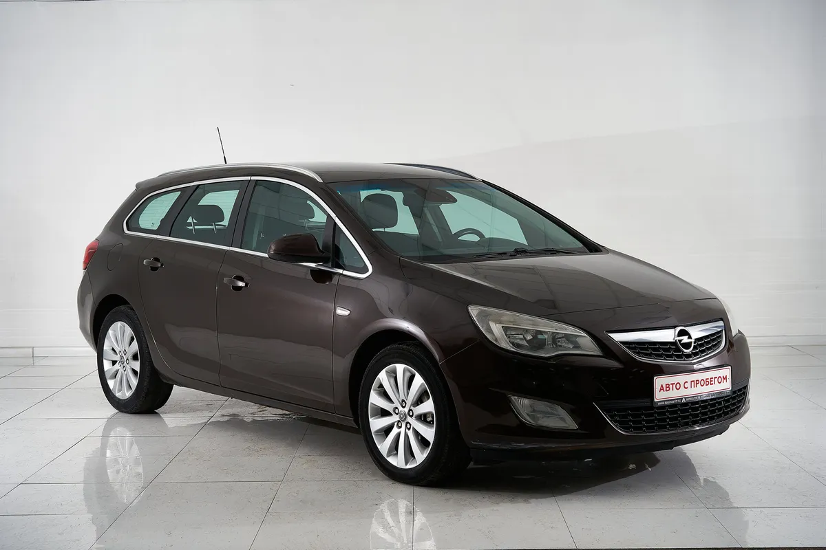 Opel Astra J Рестайлинг · Cosmo — фото 3