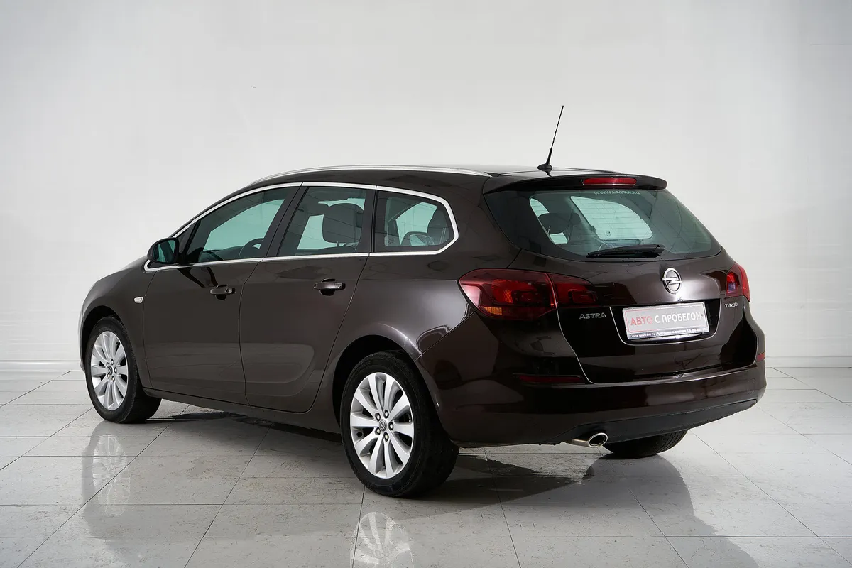 Opel Astra J Рестайлинг · Cosmo — фото 4