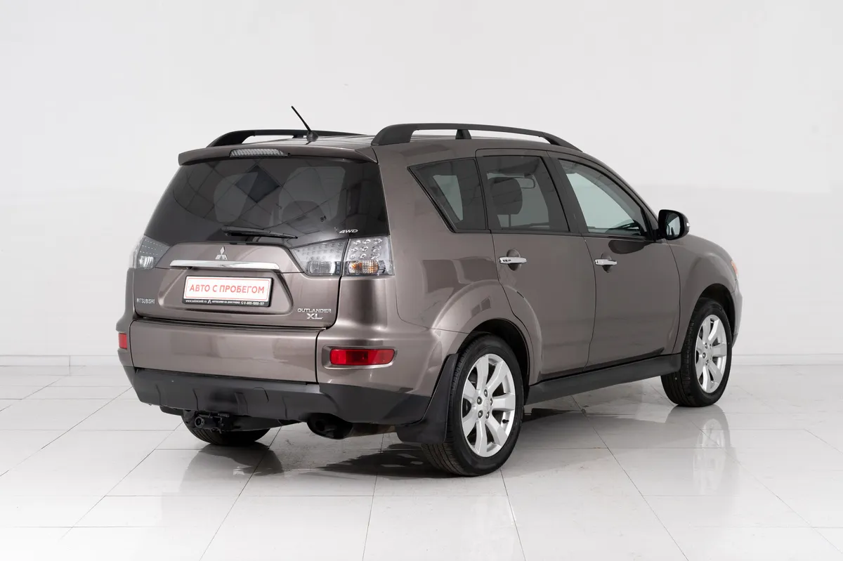 Mitsubishi Outlander II Рестайлинг · Ultimate — фото 4