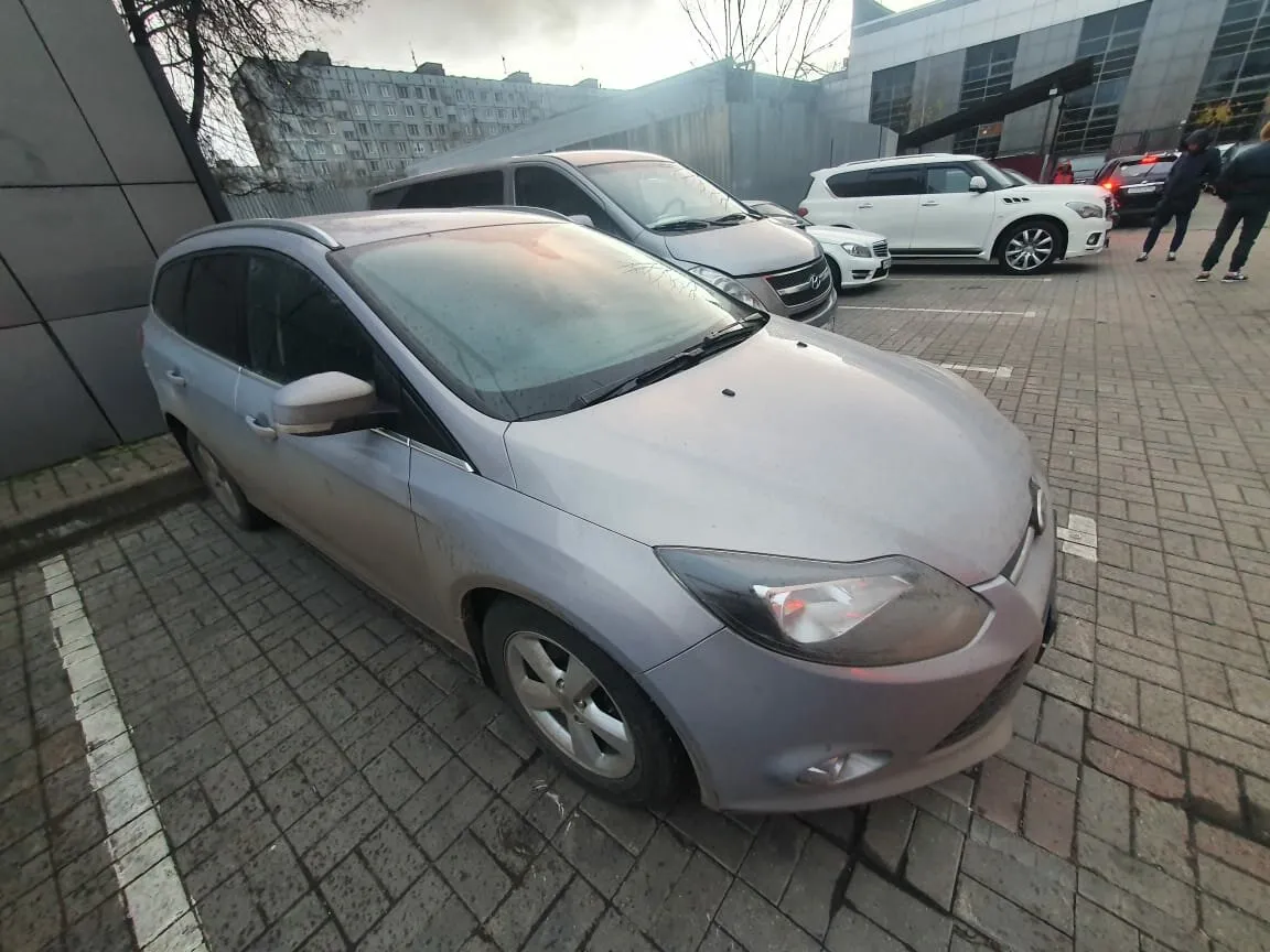 Ford Focus III — фото 4